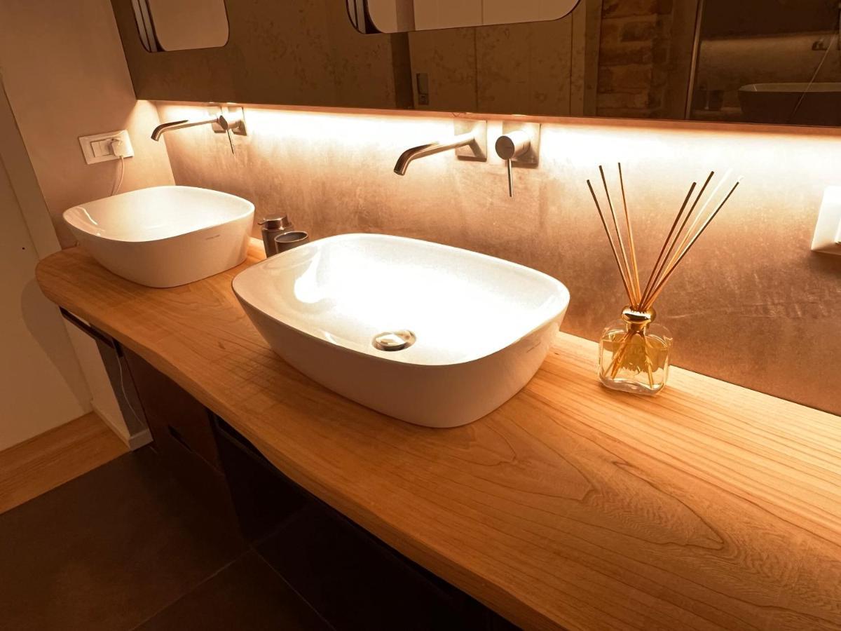 Venice Luxury Suite - Private Jacuzzi And Design Exterior photo